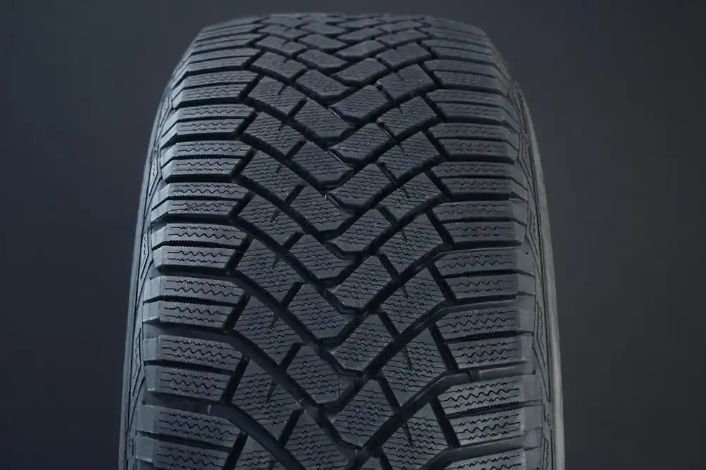 Lägg i varukorgen 245/50R19 GOODYEAR ULTRA GRIP ICE 3 FRIKTION