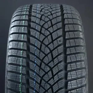 Handla nu 255/55R19 GOODYEAR ULTRAGRIP PERFORMANCE + SUV FRIKTION
