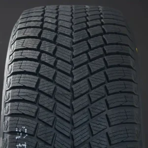 Handla nu 255/55R19 PIRELLI ICE FRICTION NCS ELT FRIKTION