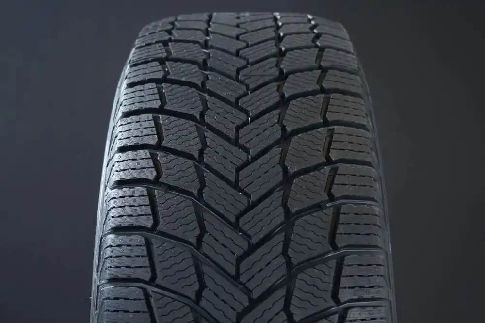 Premium 255/45R20 MICHELIN X-ICE SNOW SUV FRIKTION