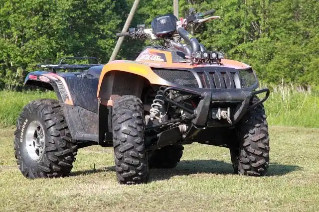 Beställ nu Hasplåt Arctic Cat 1000 XT Plast