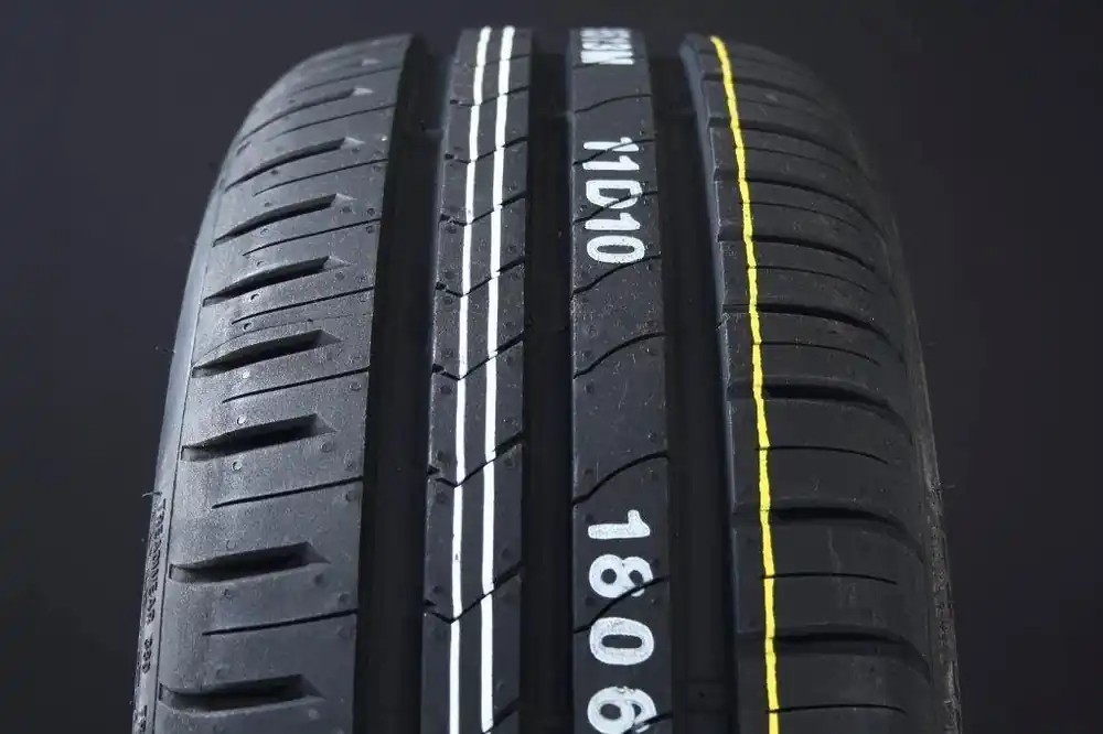 205/60R16 KUMHO ECSTA HS51 Begränsat erbjudande