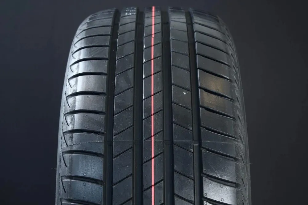 215/55R16 BRIDGESTONE TURANZA T005 Endast denna vecka