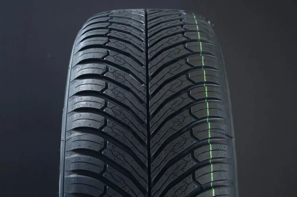 Nedsatt pris 215/55R17 HANKOOK ION IL01A EV