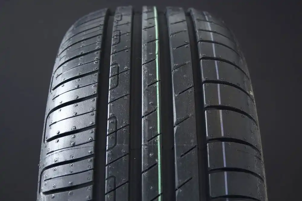225/60R17 GOODYEAR EFFICIENTGRIP 2 SUV Rabatter