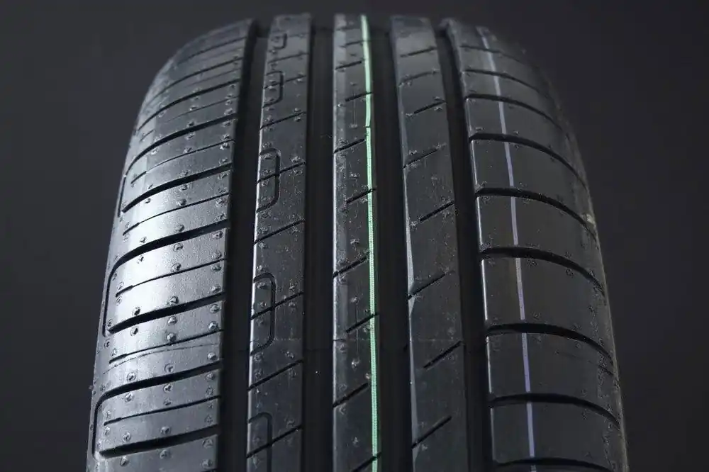 215/55R18 GOODYEAR EFFICIENTGRIP PERFORMANCE DEMO Beställ idag