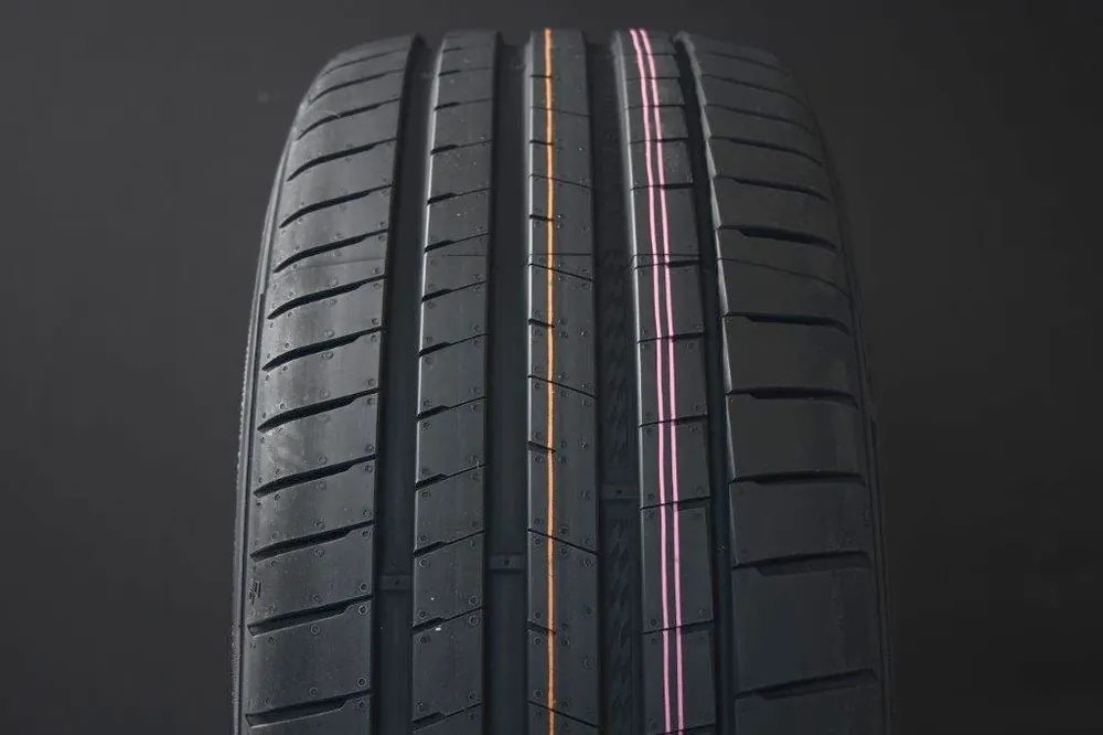 Billig 235/40R18 KUMHO ECSTA PS72