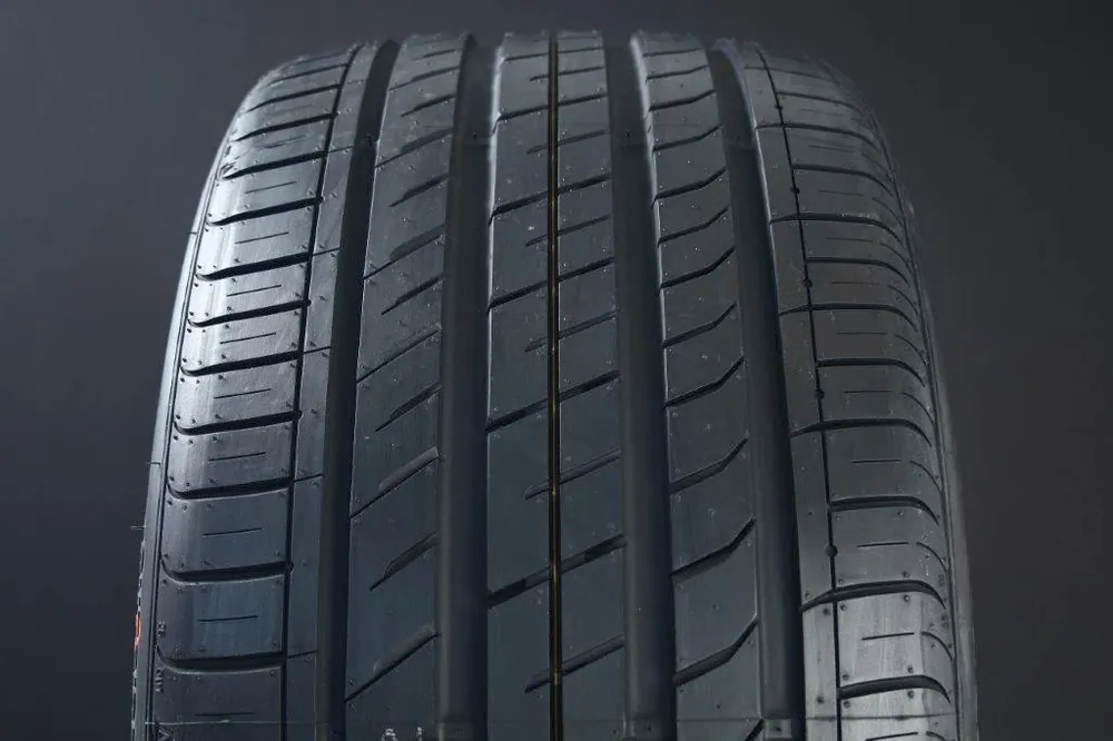 255/40R19 NEXEN N'FERA SU1 Beställ idag