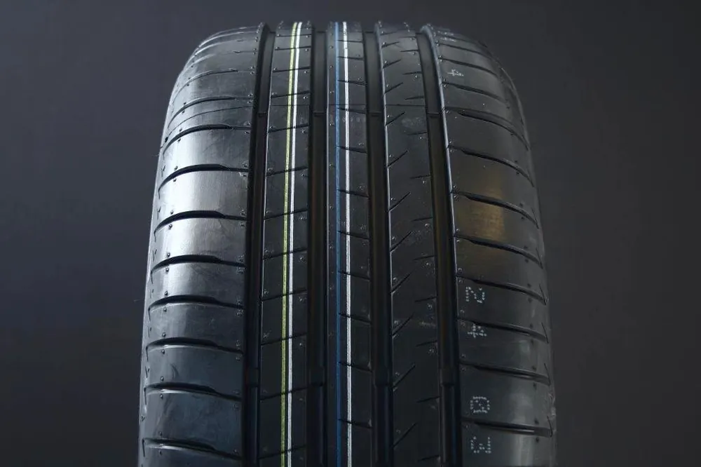 Sänkt pris 255/55R19 BRIDGESTONE ALENZA 001