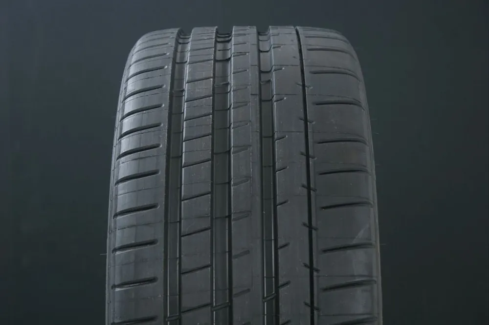 285/30R19 MICHELIN PILOT SUPER SPORT RUNFLAT Handla nu