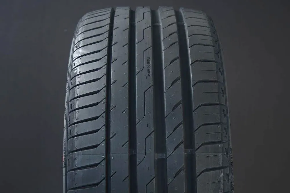 225/40R20 NEXEN N'FERA SPORT Outlet