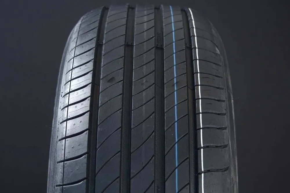 Begränsat antal 285/45R20 MICHELIN E PRIMACY